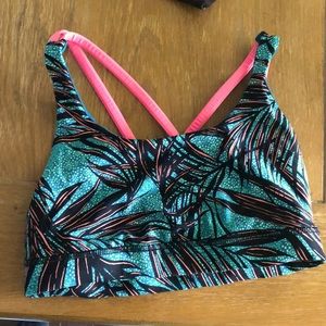 Lululemon sports bra